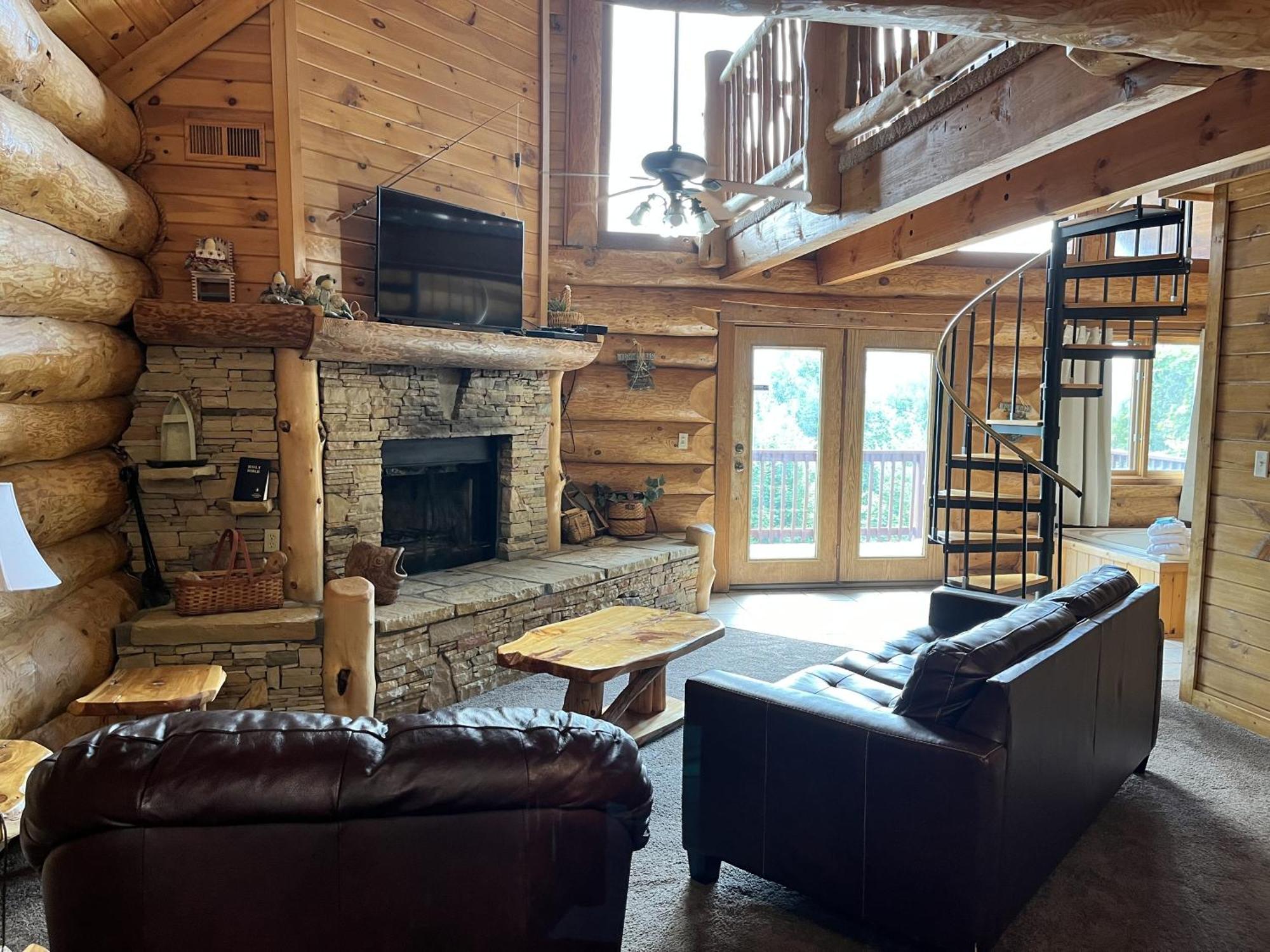 Infinite Views - Secluded With Mountain Views Cabin Gatlinburg Exterior photo